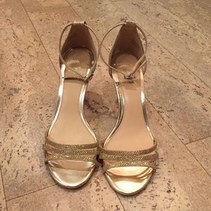 Jewel Badgley Mischka Platform Sandal
